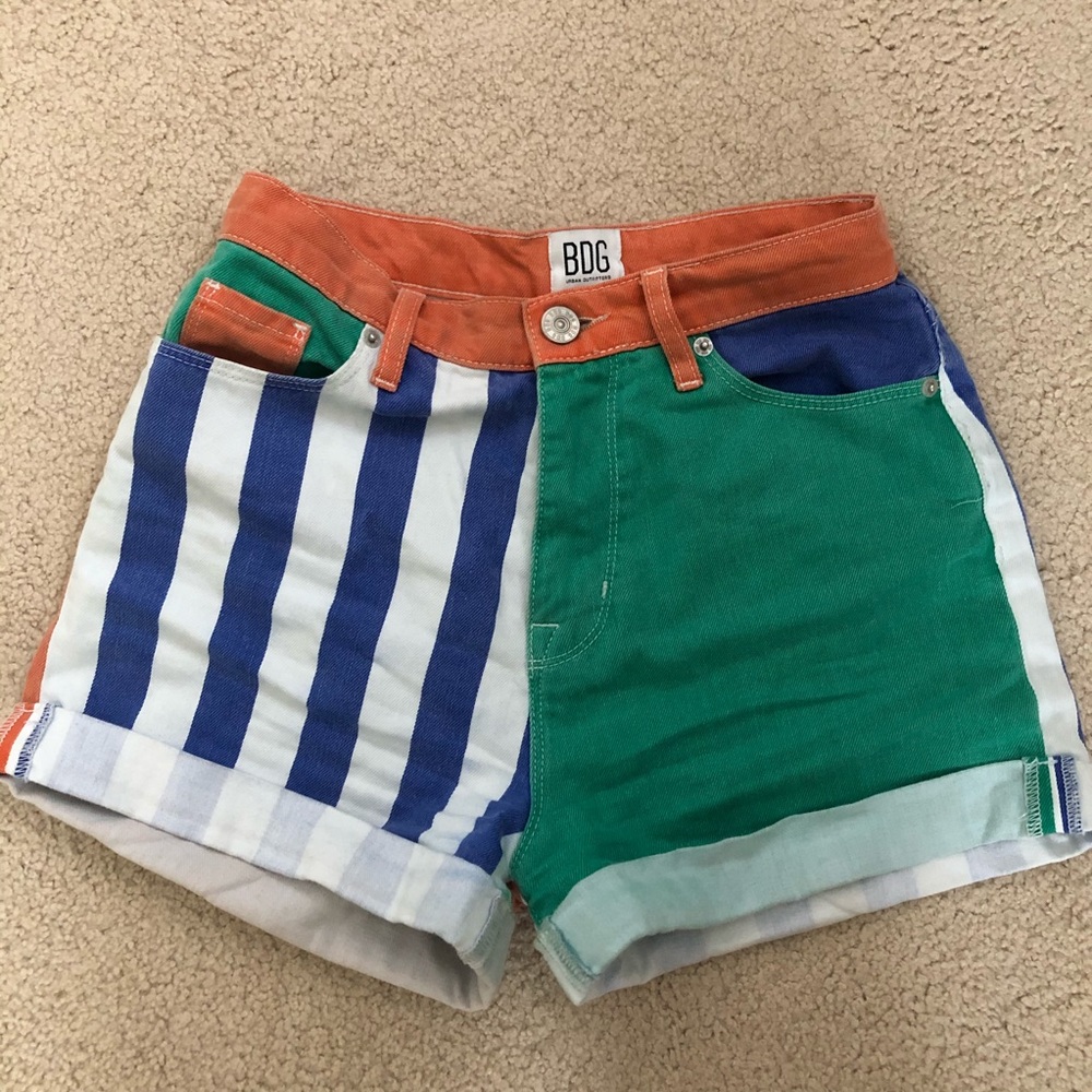 UO Color Block Shorts